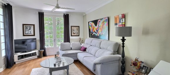 Casa de 4 dormitorios en Saix, France No. 330034 2