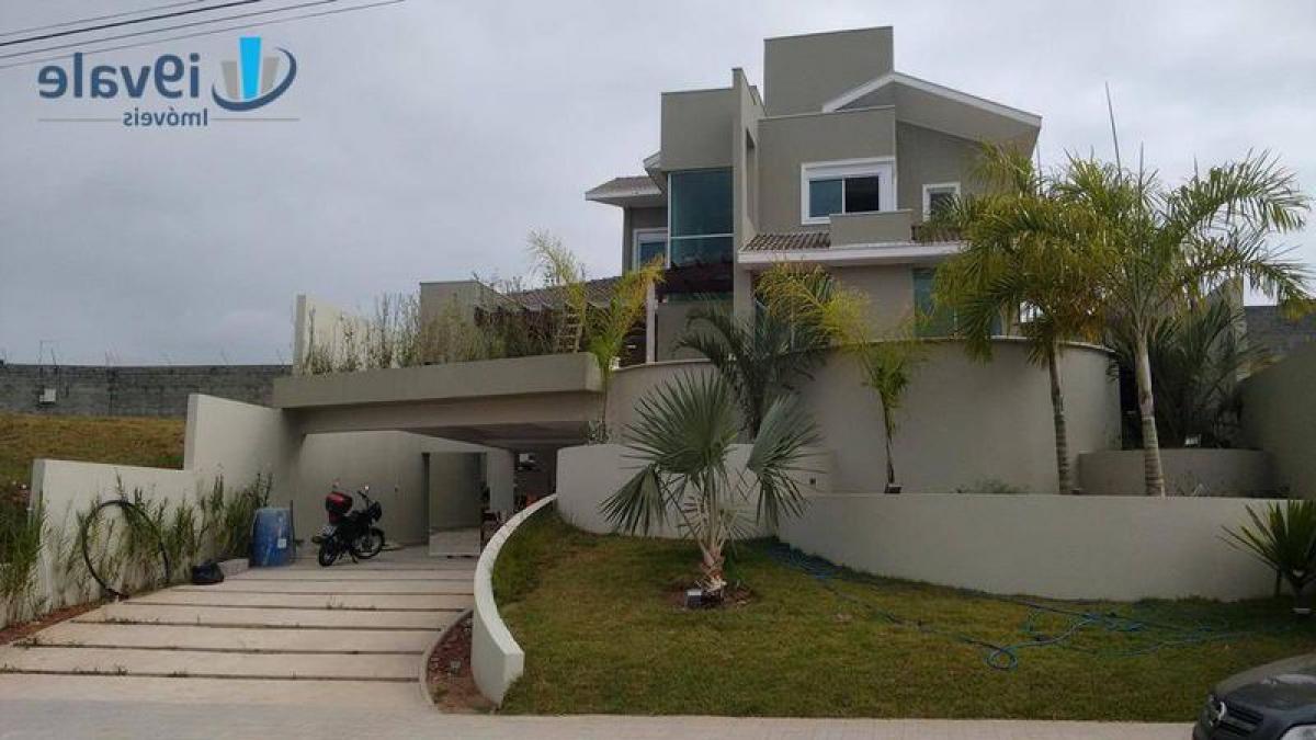 Casa de 4 dormitorios en Sao Paulo, Brazil No. 539854