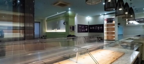 170m² Commercial property in Mijas, Spain No. 145266 11