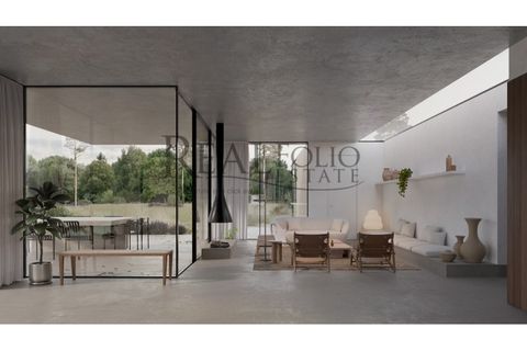  Land in Setubal, Portugal No. 205932