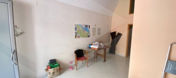 Propiedad comercial de 2 habitaciónes en Molfetta, Italy No. 22368 7