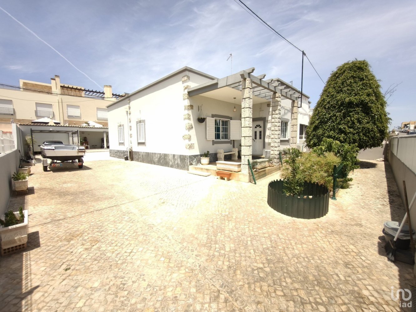 3 bedrooms House in Quelfes, Portugal No. 193408