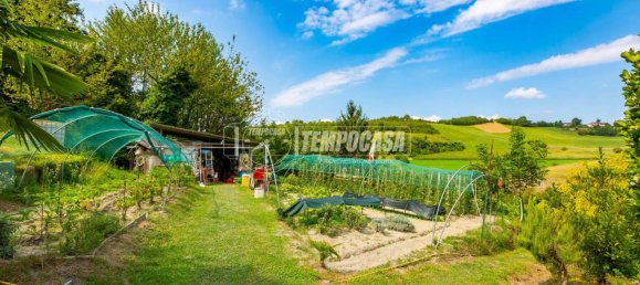 3 bedrooms Villa in Rivalba, Italy No. 319106 2