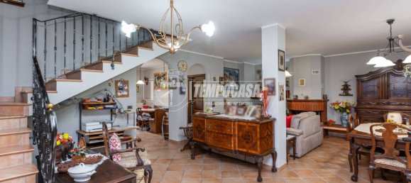 3 bedrooms Villa in Rivalba, Italy No. 319106 5