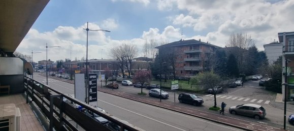 2 rooms Apartment in Parma, Italy No. 3534 11