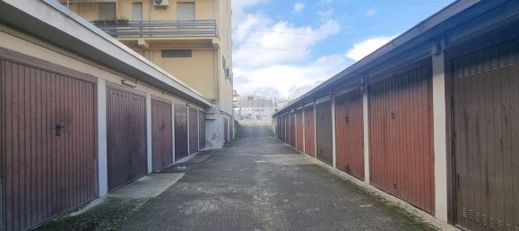 2 rooms Apartment in Parma, Italy No. 3534 33