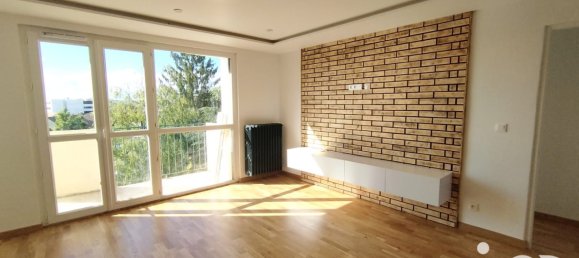 Apartamento de 3 dormitorios en Compiegne, France No. 58467 2