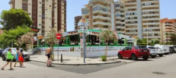 421m² Commercial property in Gandia, Spain No. 25426 3