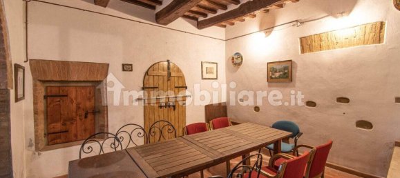 4 bedrooms House in Asciano, Italy No. 57596 35