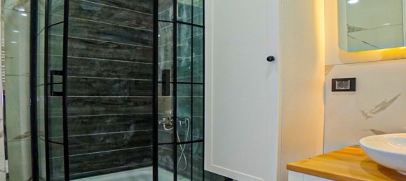 Apartment 4+2 in Istanbul, Turkey No. 25578 9