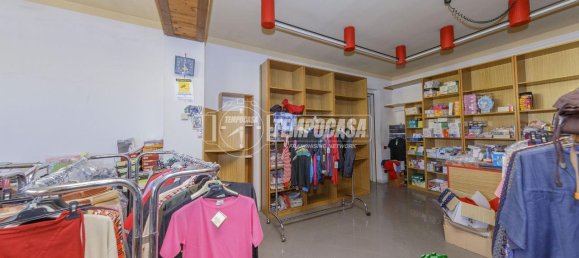 4-Zimmer Haus in Zinasco, Italy, Nr. 37649 16