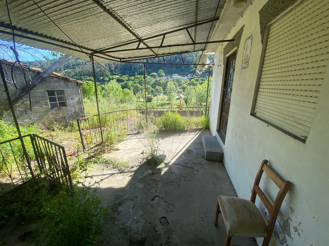 Casa T3 em Soalhães, Portugal N.º 26688