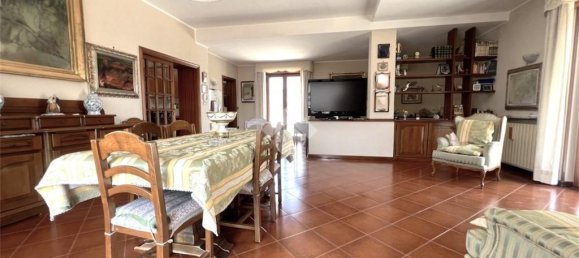 4 bedrooms Apartment in Casoria, Italy No. 291860 7