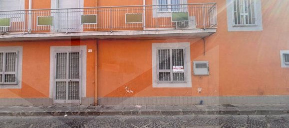 2-salle Appartement à Pomigliano d'Arco, Italy No. 25028 15