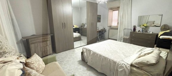 2-salle Appartement à Pomigliano d'Arco, Italy No. 25028 8