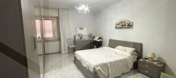 2-salle Appartement à Pomigliano d'Arco, Italy No. 25028 7