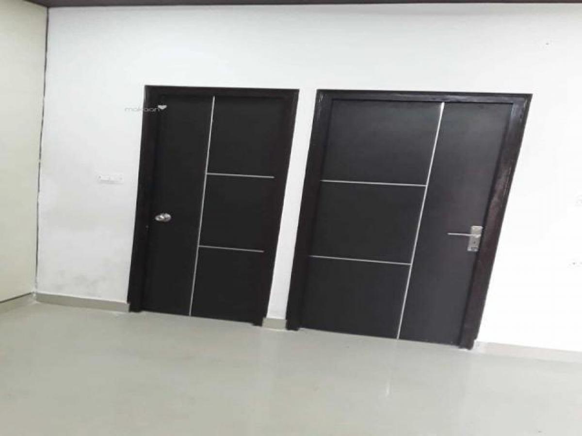 3 bedrooms House in Gurgaon, India No. 8138