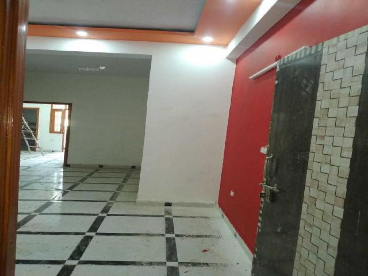 3 Schlafzimmer Haus in Noida, India, Nr. 67840