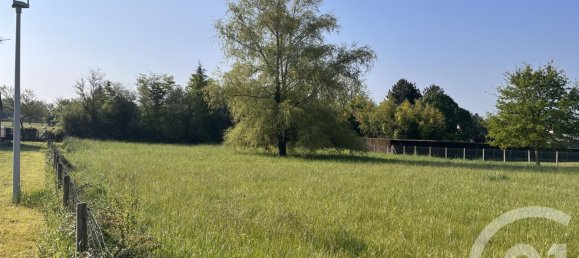  Land in Le Magny, France No. 94270 2