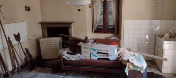 Casa de 20 habitaciónes en Vogogna, Italy No. 137087 5