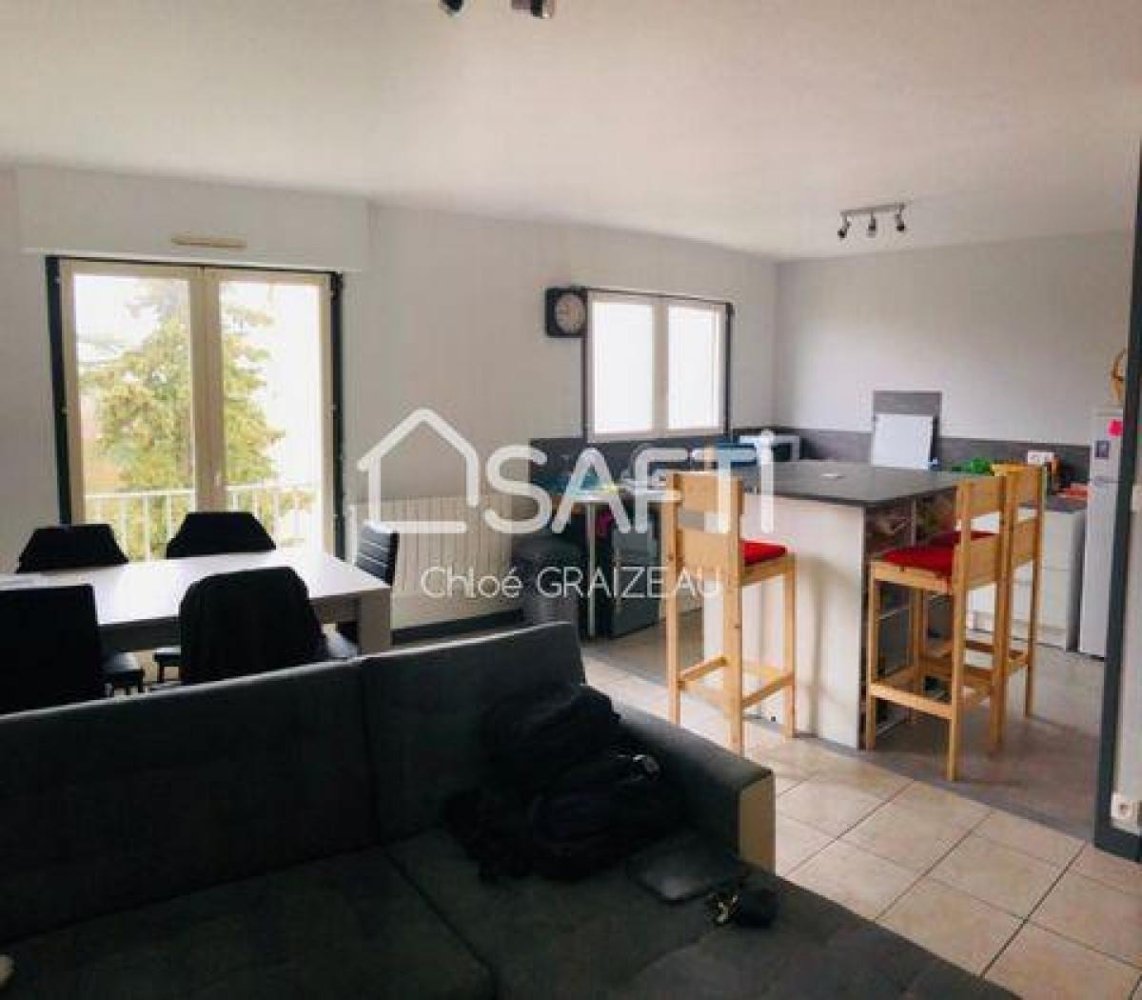 Studio in Bressuire, France No. 36448