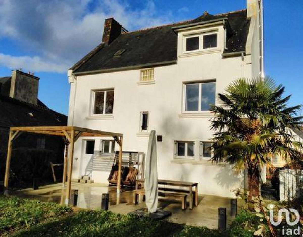 4 bedrooms House in Sizun, France No. 10216
