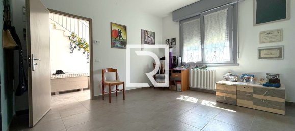 3 bedrooms Villa in Ravenna, Italy No. 377360 3