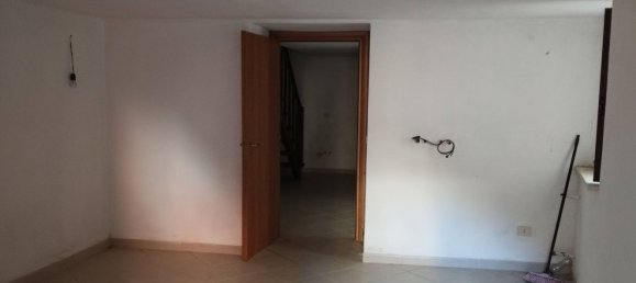 5 rooms House in Castelluccio Inferiore, Italy No. 31881 5