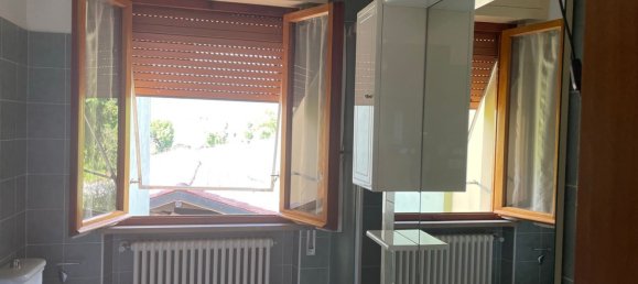 9 rooms House in Barga, Italy No. 91359 14