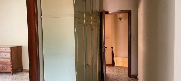 9 rooms House in Barga, Italy No. 91359 15