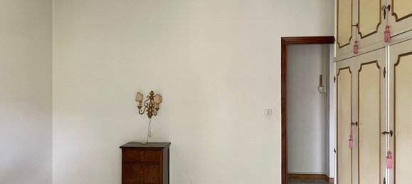 9 rooms House in Barga, Italy No. 91359 17