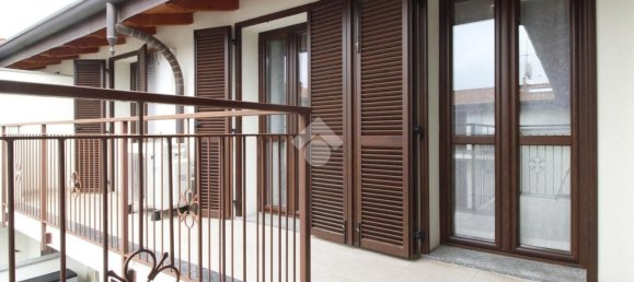 Apartamento de 3 divisões em Cerro Maggiore, Italy N.º 63955 23