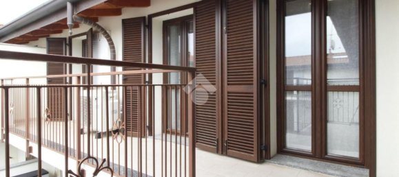 Apartamento de 3 divisões em Cerro Maggiore, Italy N.º 63955 3