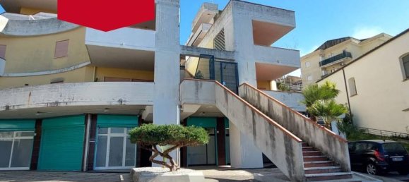 2 bedrooms Apartment in Fisciano, Italy No. 7380 3