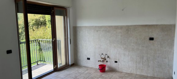 3 Schlafzimmer Wohnung in Santa Maria Hoè, Italy, Nr. 365529 6