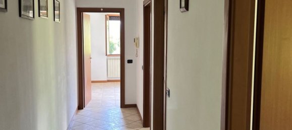 3 Schlafzimmer Wohnung in Santa Maria Hoè, Italy, Nr. 365529 14
