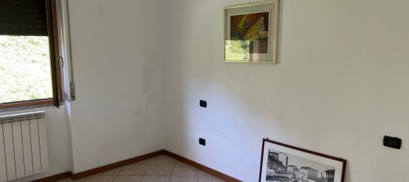 3 Schlafzimmer Wohnung in Santa Maria Hoè, Italy, Nr. 365529 12
