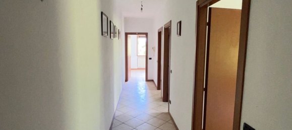 3 Schlafzimmer Wohnung in Santa Maria Hoè, Italy, Nr. 365529 16