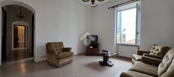 5 rooms Apartment in Taggia, Italy No. 282439 9