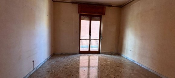 3 Schlafzimmer Wohnung in Castellammare di Stabia, Italy, Nr. 342257 19