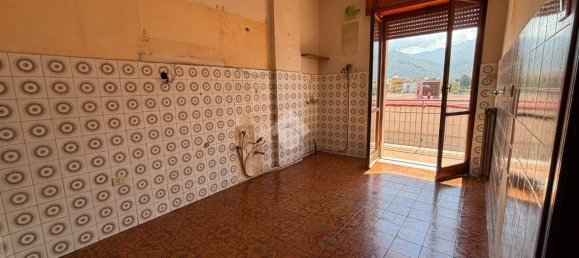 3 Schlafzimmer Wohnung in Castellammare di Stabia, Italy, Nr. 342257 13