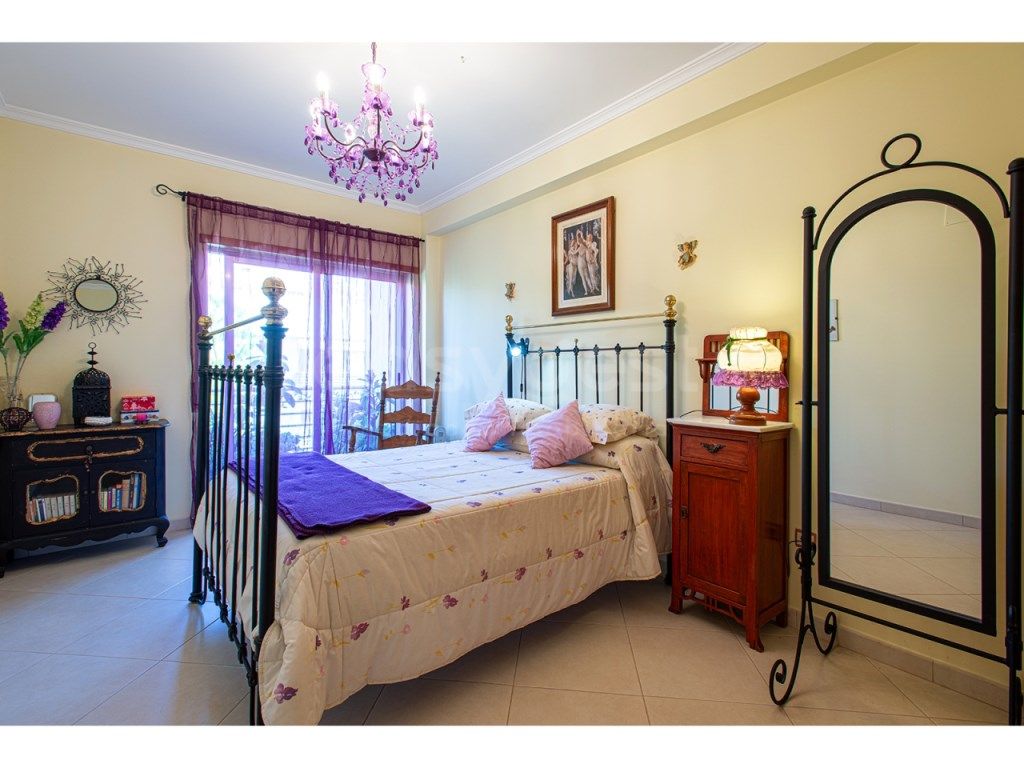 Dúplex de 4 dormitorios en Vila Real de Santo Antonio, Portugal No. 235472