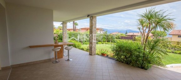 Apartamento de 3 dormitorios en Padenghe sul Garda, Italy No. 247822 6
