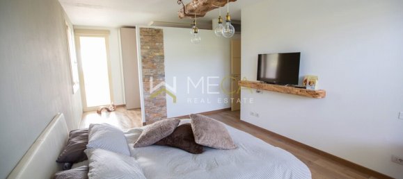 Apartamento de 3 dormitorios en Padenghe sul Garda, Italy No. 247822 14