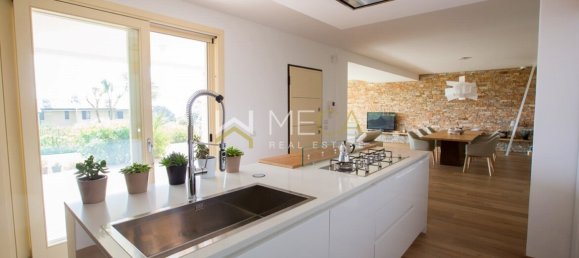 Apartamento de 3 dormitorios en Padenghe sul Garda, Italy No. 247822 10