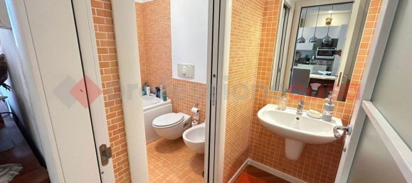 Квартира с 3 комнатами в Модуньо, Италия № 21974 27