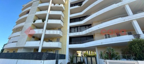 Квартира с 3 комнатами в Модуньо, Италия № 21974 6