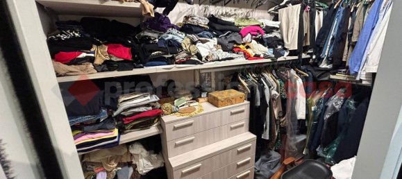 Квартира с 3 комнатами в Модуньо, Италия № 21974 13