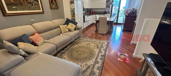 Квартира с 3 комнатами в Модуньо, Италия № 21974 22