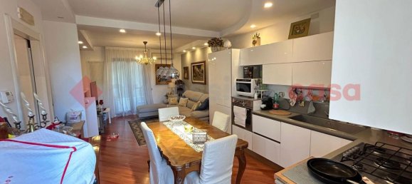 Квартира с 3 комнатами в Модуньо, Италия № 21974 14